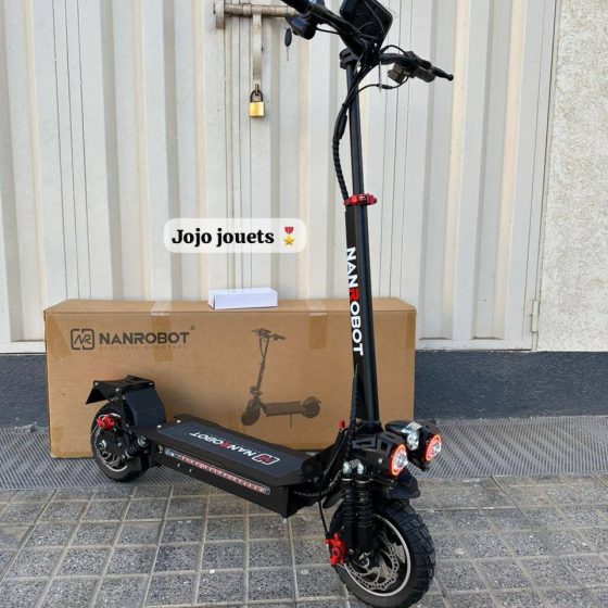 Vue 2 de Trottinette Électrique NANROBOT A15 1000W 48V