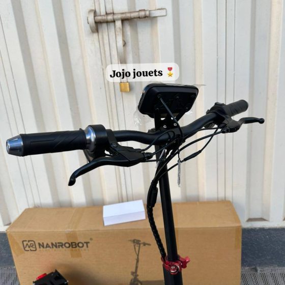 Vue 12 de Trottinette Électrique NANROBOT A15 1000W 48V
