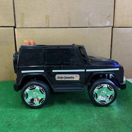 Vue 3 de VOITURE MERCEDES LED ELECTRIQUE 12V
