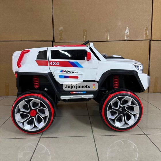 Vue 6 de VOITURE BIG BMW 4X4 ELECTRIQUE 12V