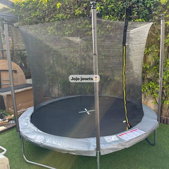 Vue 2 de Trampoline AOTOB 2,42m
